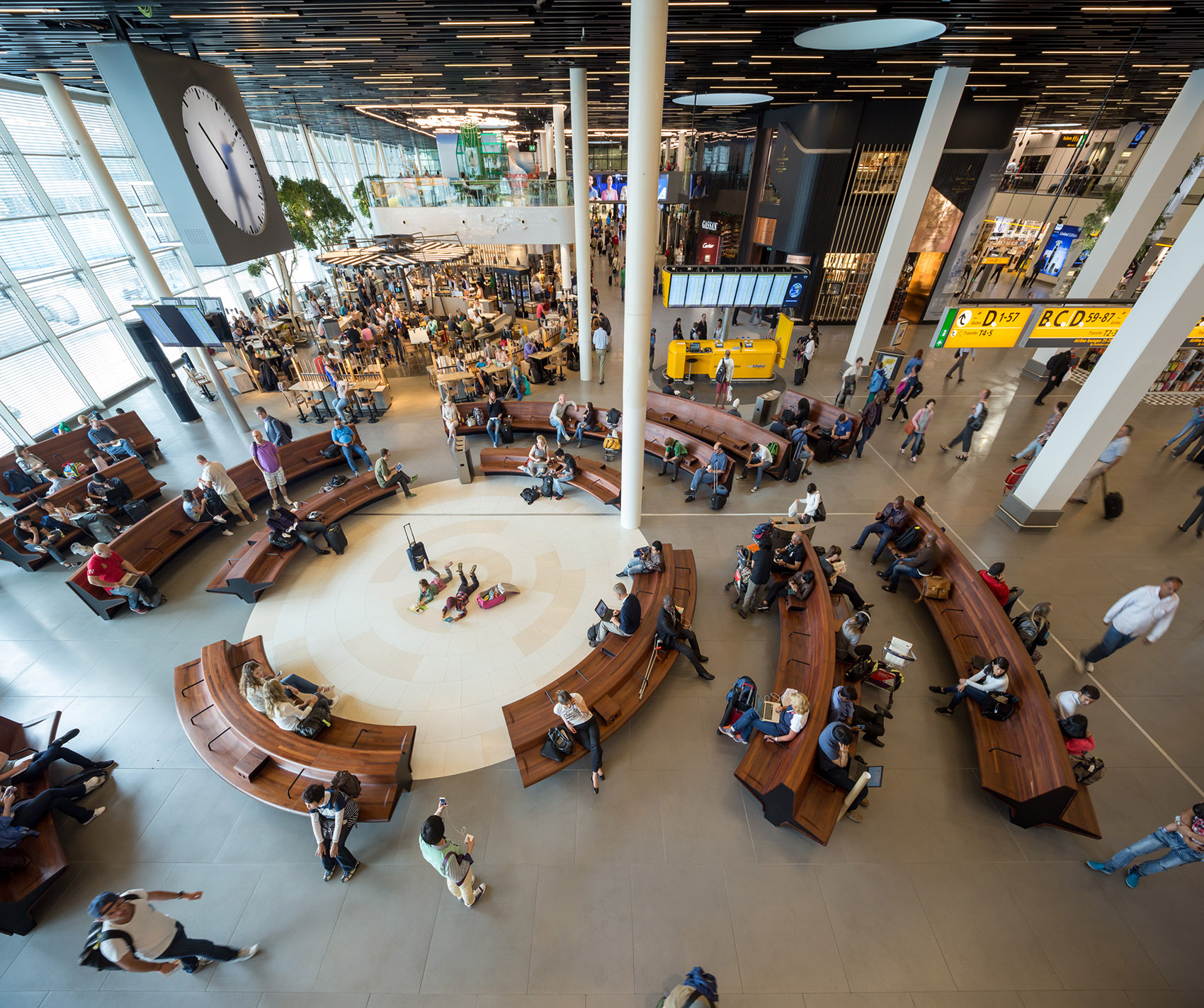 Amsterdam Airport Schiphol Lounge 2 / Kossmann.dejong - 谷德设计网