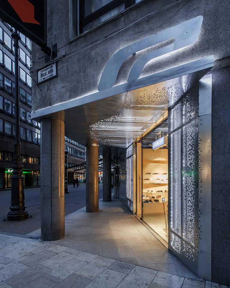 002-WINK Fashion Street by sporaarchitects