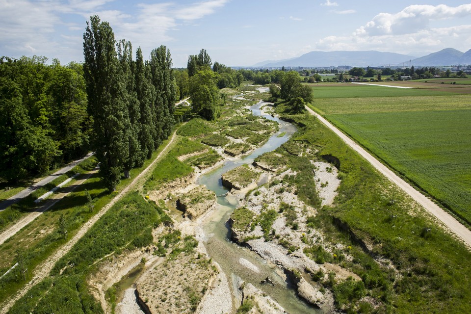 003-Revitalization of the river Aire, Geneva, Switzerland by Group Superpositions