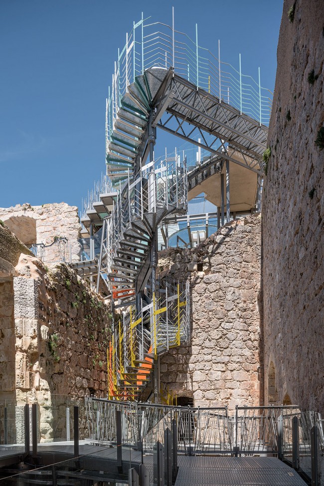 004-Refurbishment of Garcimuñoz Casttle including a Media Library by