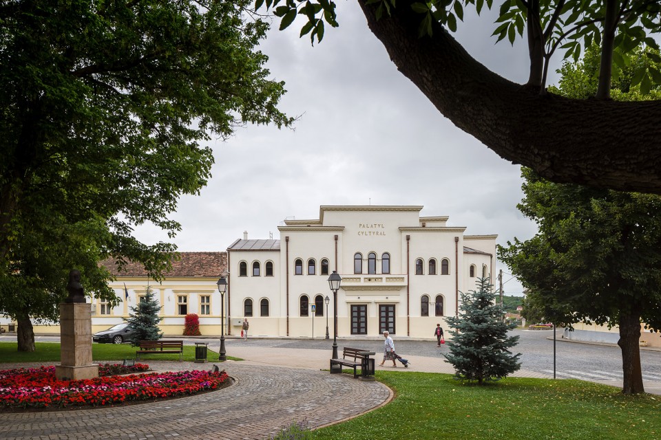 005-Rehabilitation and Refunctionalizing the Cultural Palace in Blaj by Vlad Sebastian Rusu Architecture Office