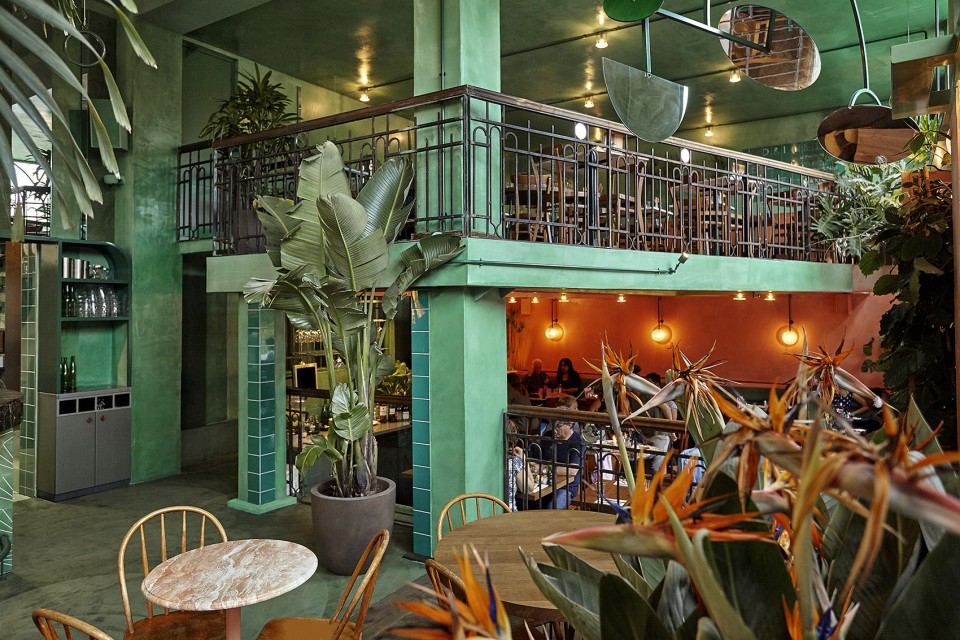 007-Bar Botanique by Studio Modijefsky
