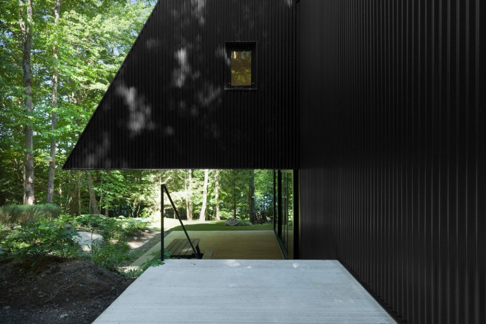 007-FAHOUSE by Jean Verville