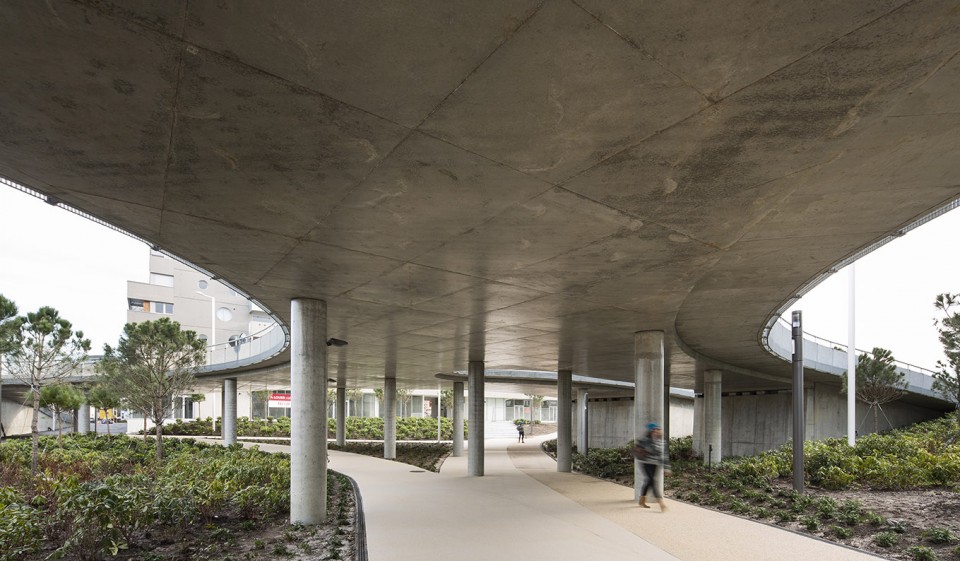 008-Bayonne Entree de Ville France by Mateo Arquitectura