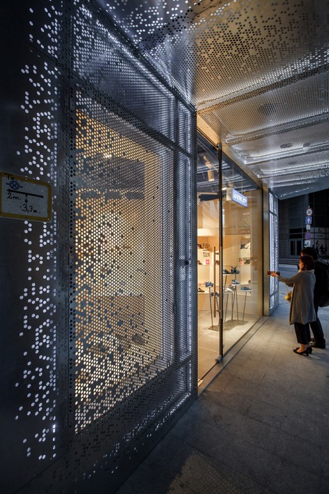 008-WINK Fashion Street by sporaarchitects