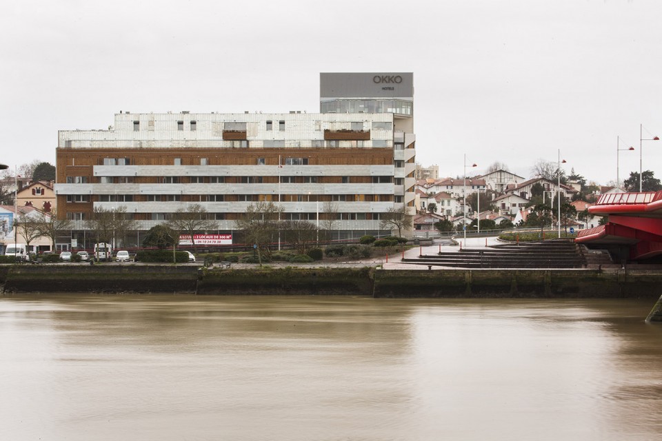 009-Bayonne Entree de Ville France by Mateo Arquitectura