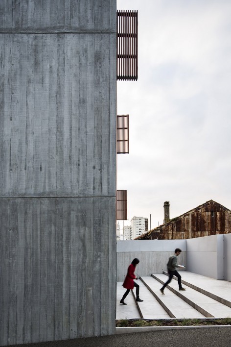 011-House in Bonfim by AZO Sequeira Arquitectos Associados