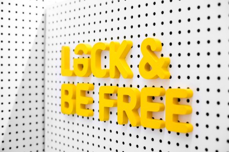 011-Lock & Be Free by Wanna One Studio