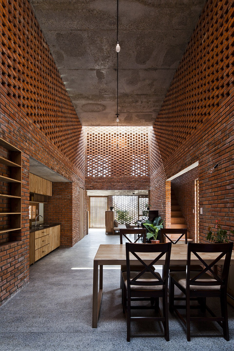 012-TERMITARY HOUSE by TROPICAL SPACE