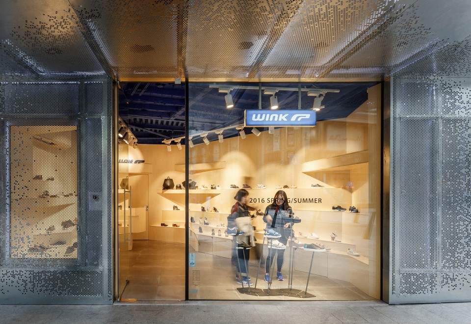 012-WINK Fashion Street by sporaarchitects