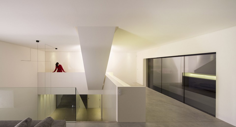 017-House in Bonfim by AZO Sequeira Arquitectos Associados