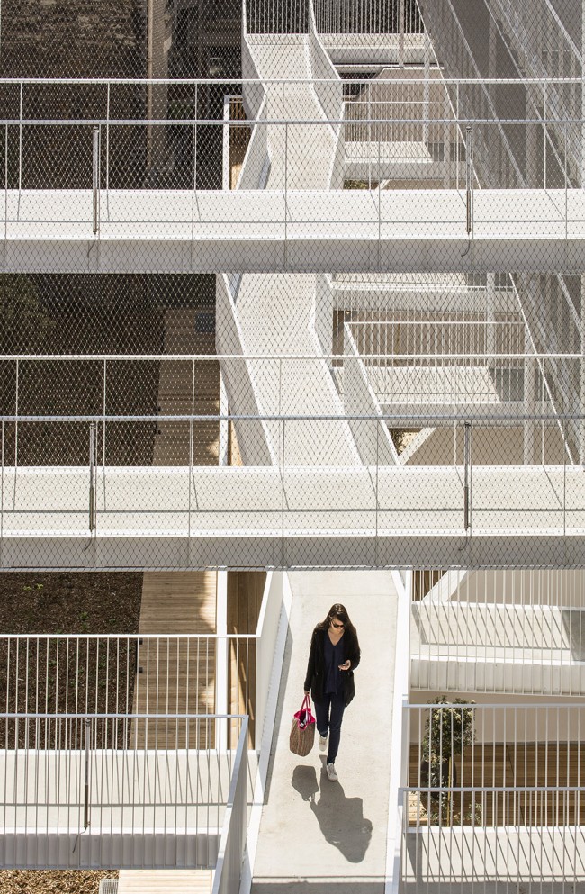 018-Less by AAVP Architecture