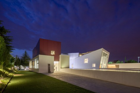 019-HOUSE H by Alfredo Munoz-Herrero