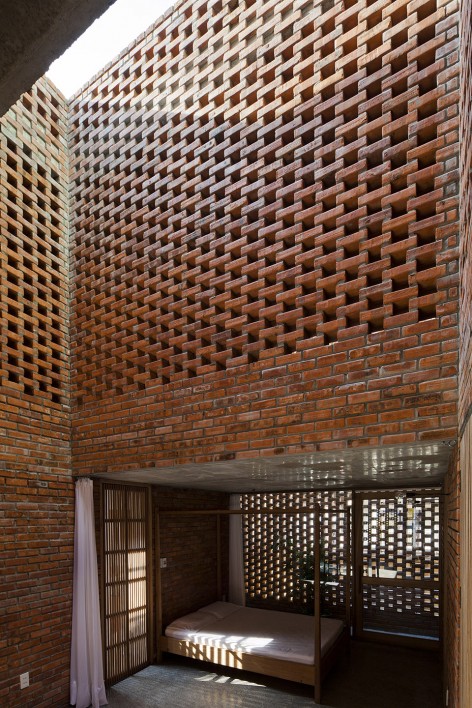 020-TERMITARY HOUSE by TROPICAL SPACE