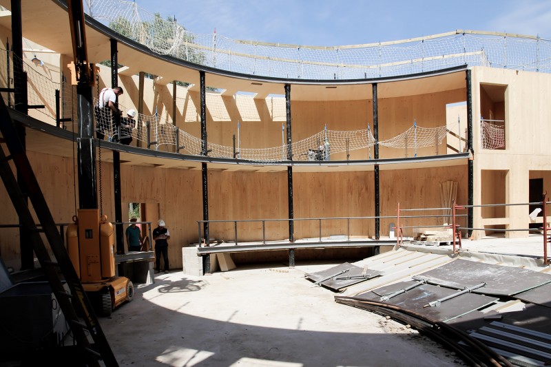 028-Elizabethan Theater by Studio Andrew Todd