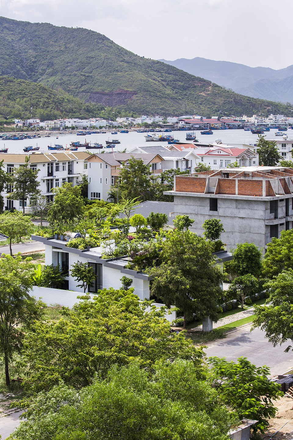 001-A House in Nha Trang by Vo Trong Nghia Architects + ICADA