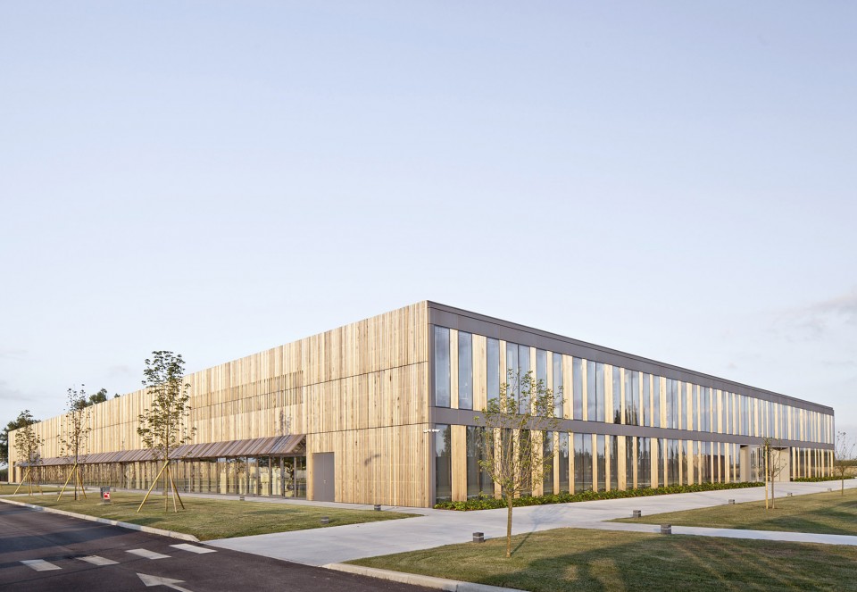 001-Manufacture Berluti by Barthelemy Grino Architectes
