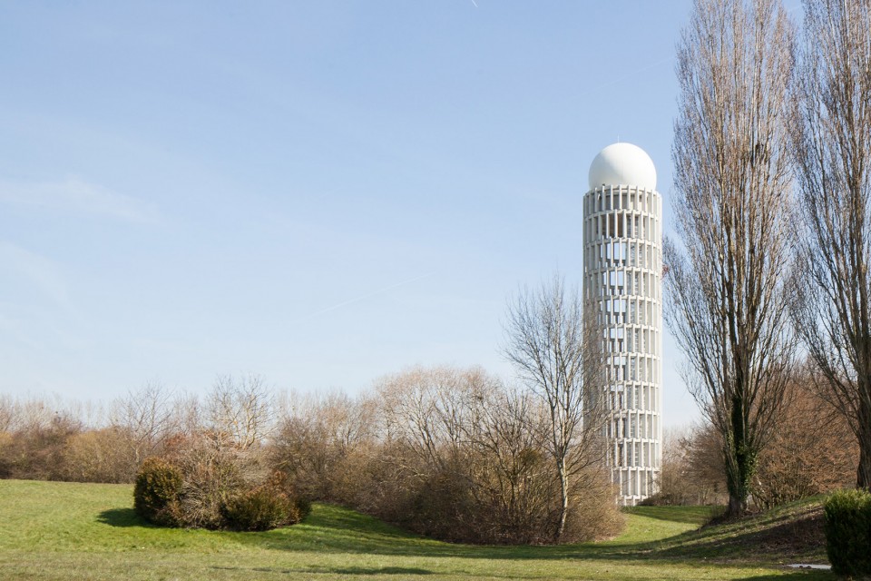 001-Radar Tower by Barthelemy Grino Architectes