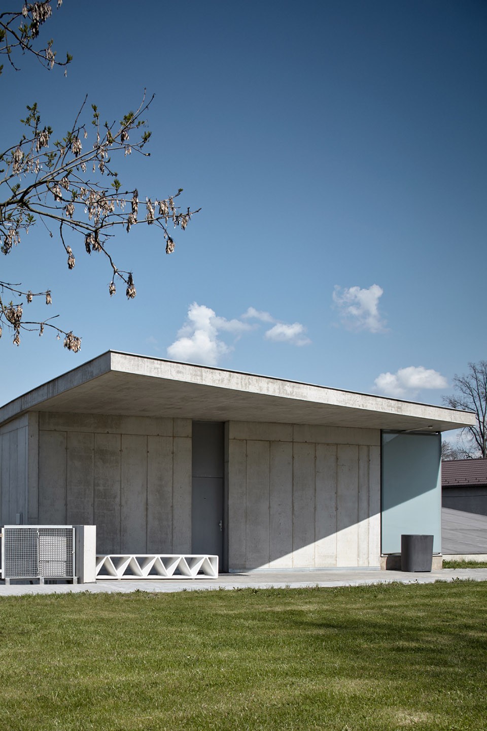 002-House of Prayer by Fránek architects