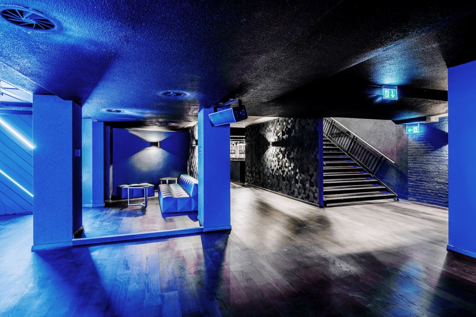 002-LEXY Nightclub by DYER-SMITH FREY
