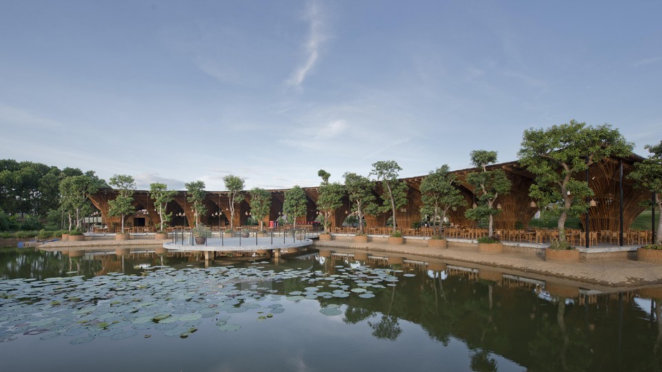 002-Roc Von Restaurant by Vo Trong Nghia Architects