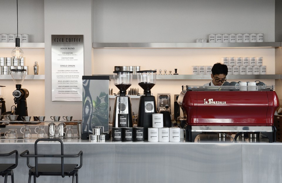 006-Ezer Coffee by Joongho Choi Studio