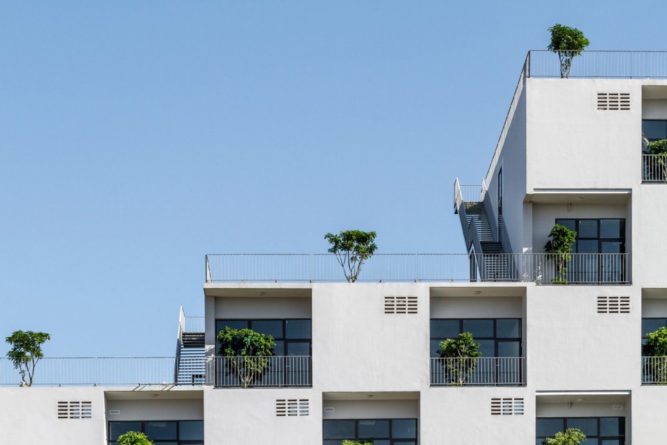 008-FPT building by Vo Trong Nghia Architects