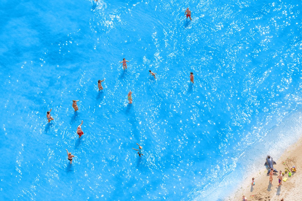 009-Adriatic Sea (staged) Dancing People by Olivo Barbieri
