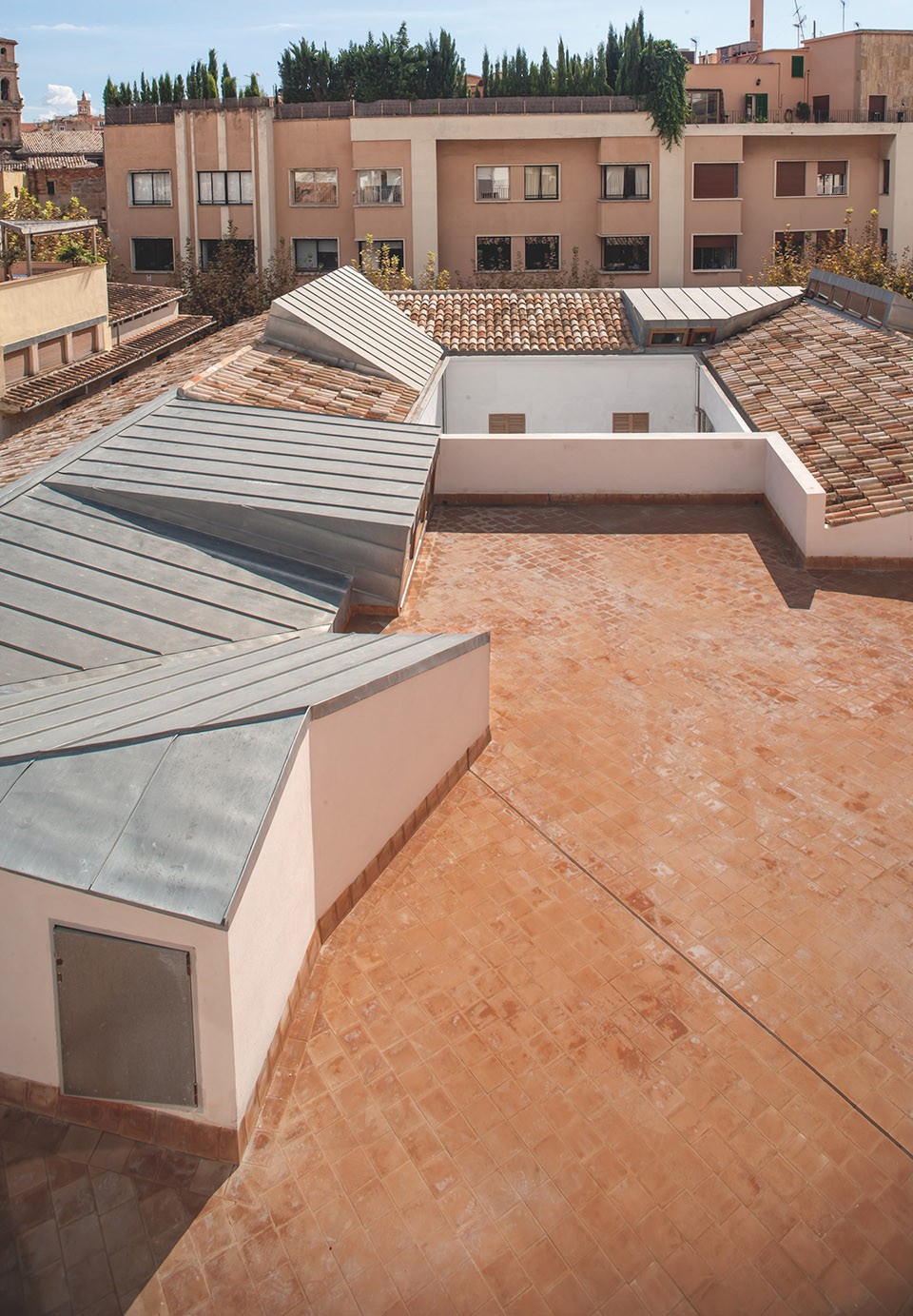 010-Cultural Center Casal Balaguer by Flores and Prats with Duch-Pizá