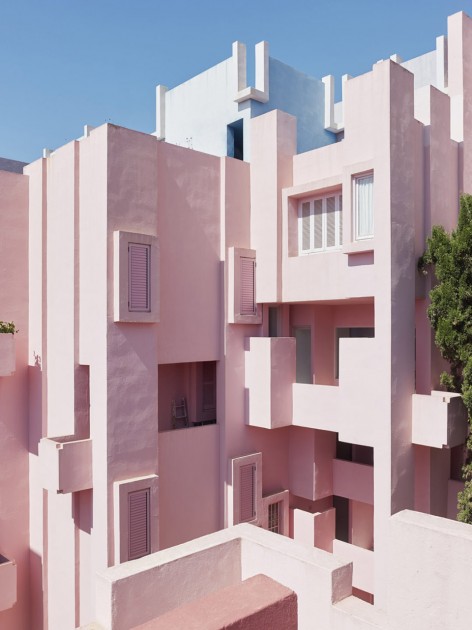 012-LA MURALLA ROJA by Taller de Arquitectura