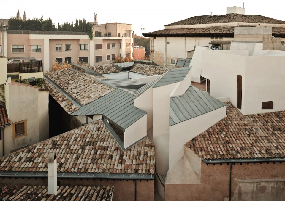 014-Cultural Center Casal Balaguer by Flores and Prats with Duch-Pizá