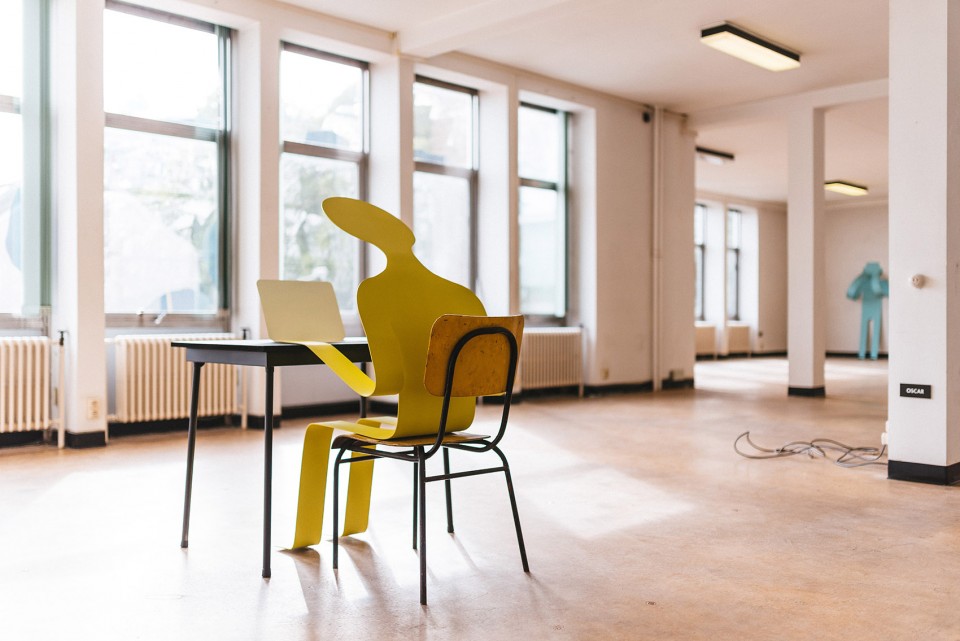017-Oscar_1_FLAT OUT by Jean Jullien