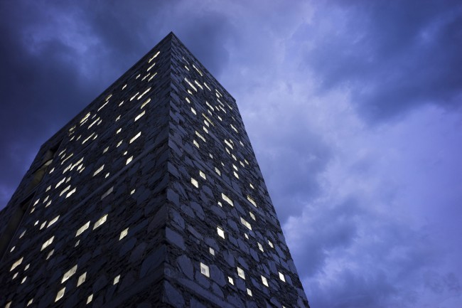 021-Double Mountains by Livil Architects