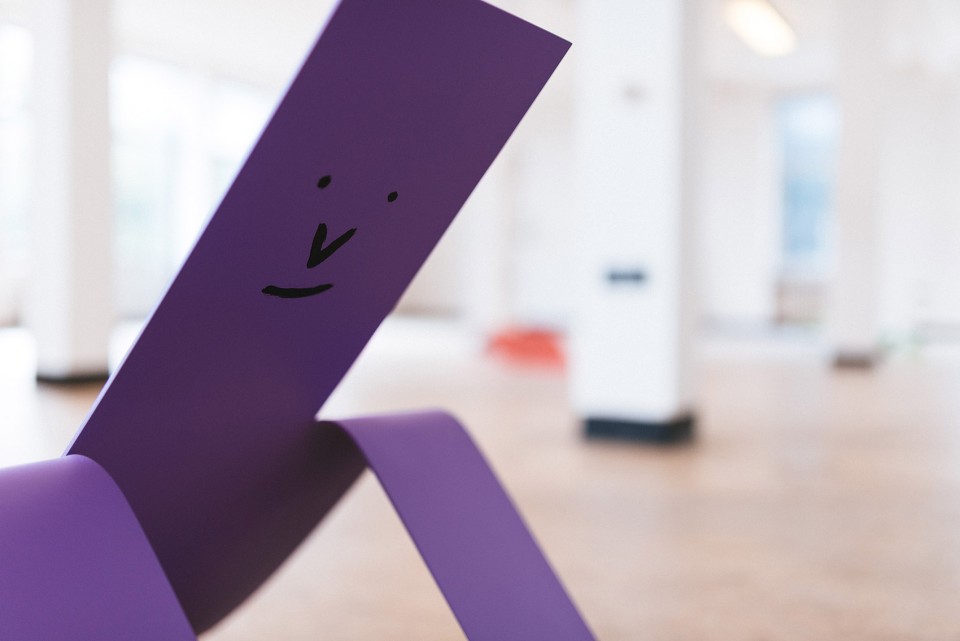 028-Vivi_3_FLAT OUT by Jean Jullien