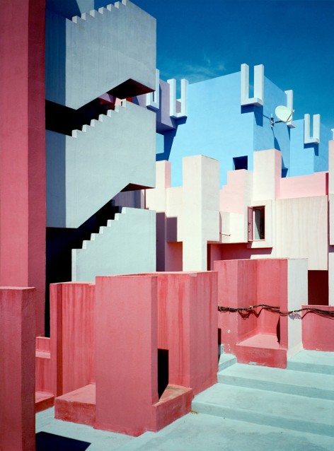 039-LA MURALLA ROJA by Taller de Arquitectura