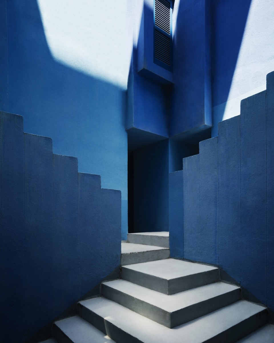 050-LA MURALLA ROJA by Taller de Arquitectura