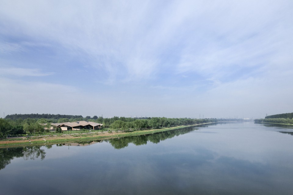 00-从通州运河鸟瞰 Bird's eye view of over Tongzhou River (Photo credit_XIA Zhi)