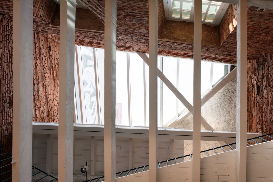 006-E31 by Bureau Architectures Sans Titre