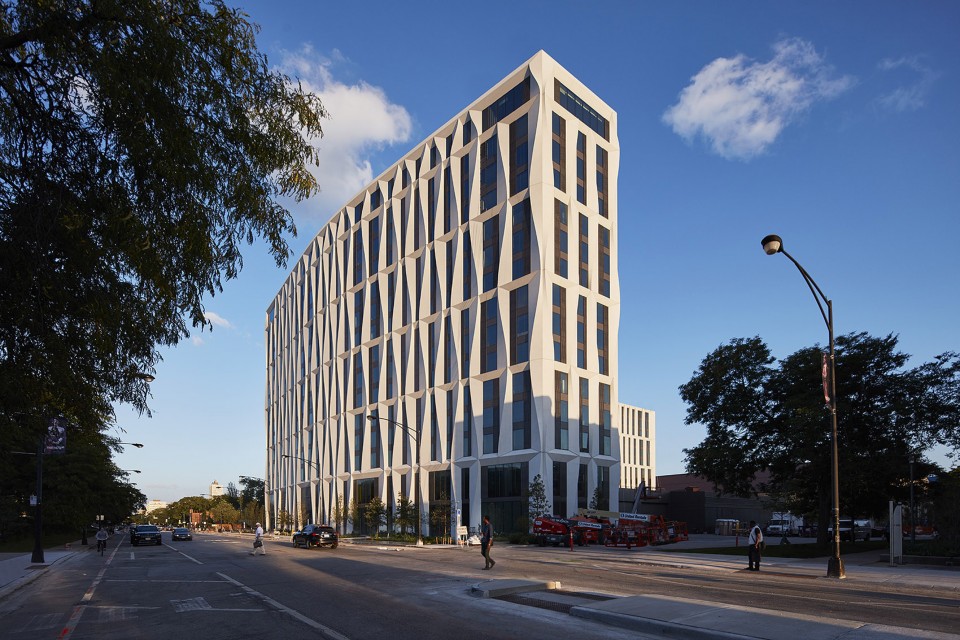 011-University of Chicago Campus North Residential Commons by Studio Gang