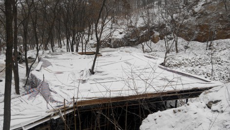 雪中工地