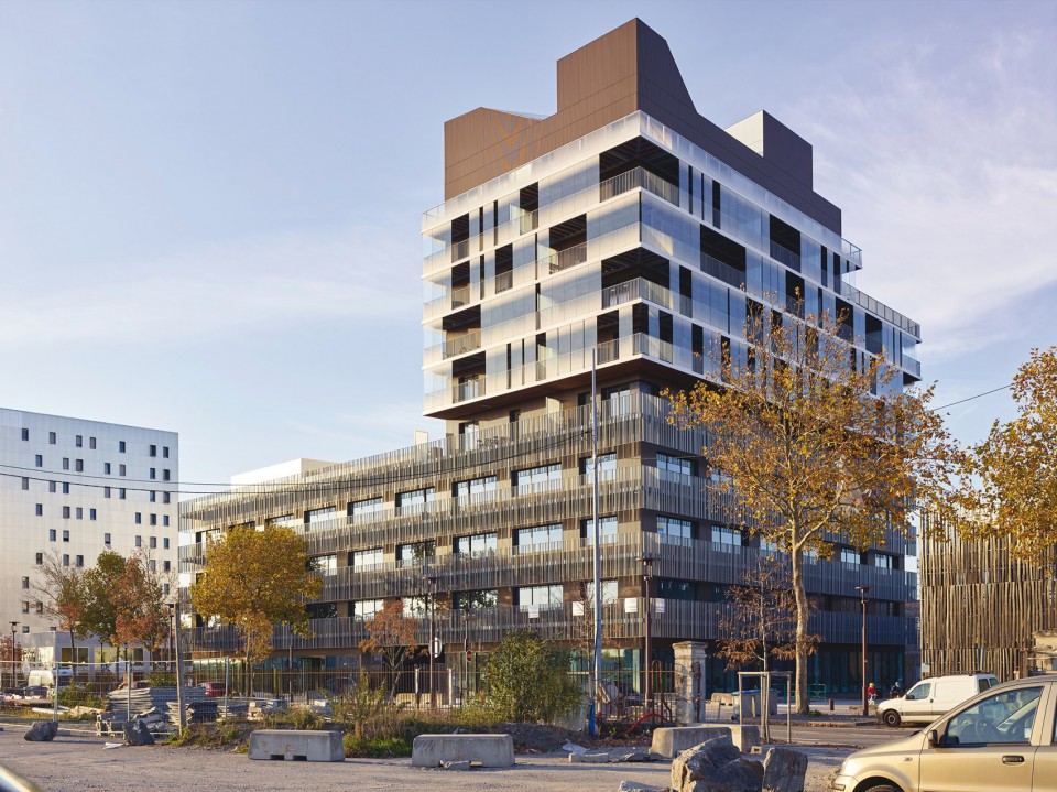 1-Ambiguity Hybrid Building Imbrika by Stephane Chalmeau
