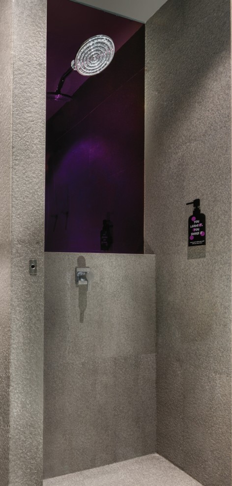 14_COO_HOSTEL_ENSUITE SHOWER1