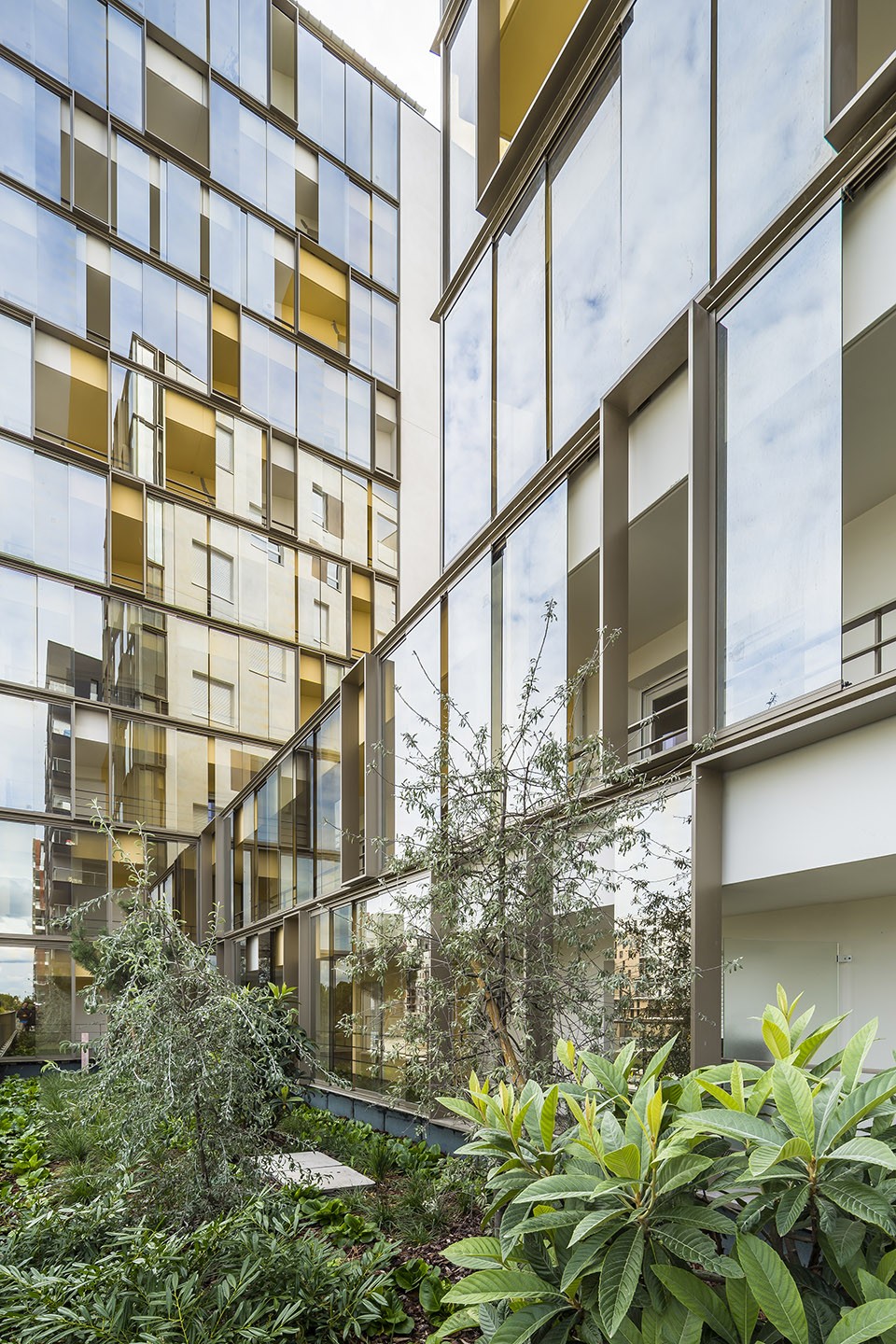 16-D3B Lot 02 by Brenac et Gonzalez Associees