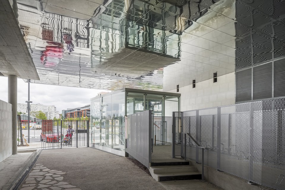 17-D3B Lot 02 by Brenac et Gonzalez Associees