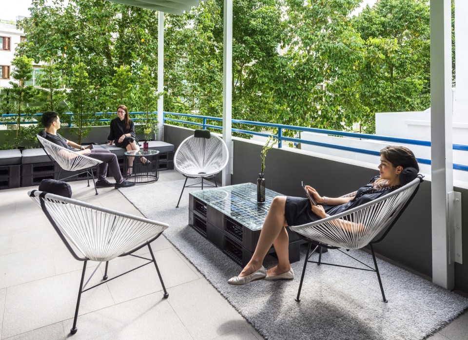 20_COO_HOSTEL_GUEST TERRACE