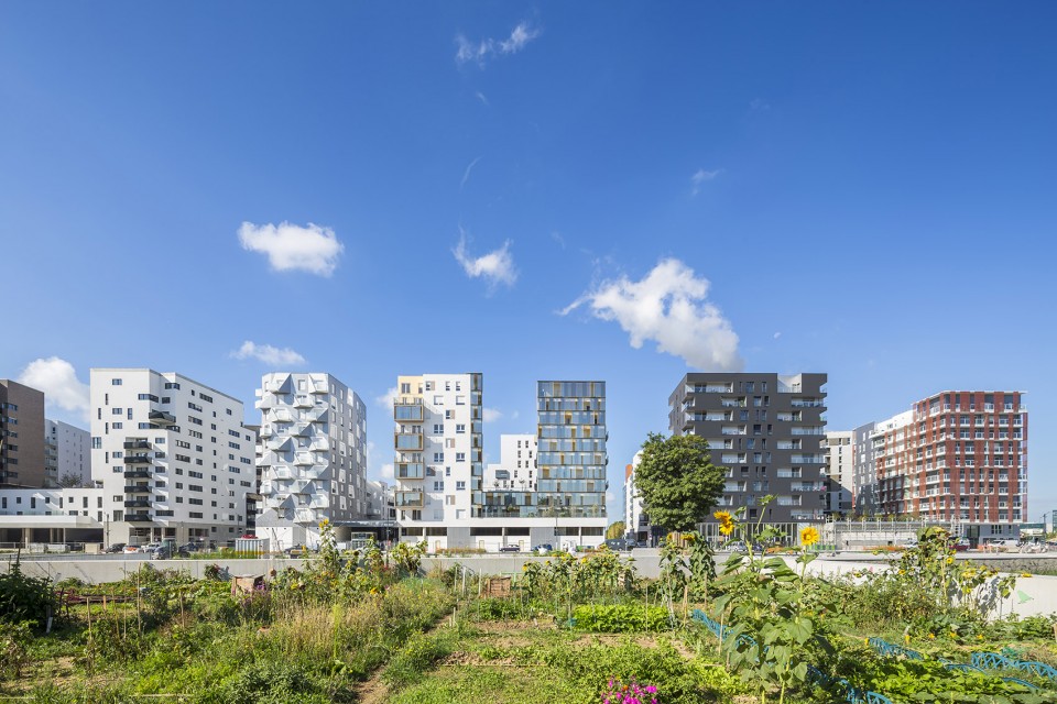 3-D3B Lot 02 by Brenac et Gonzalez Associees