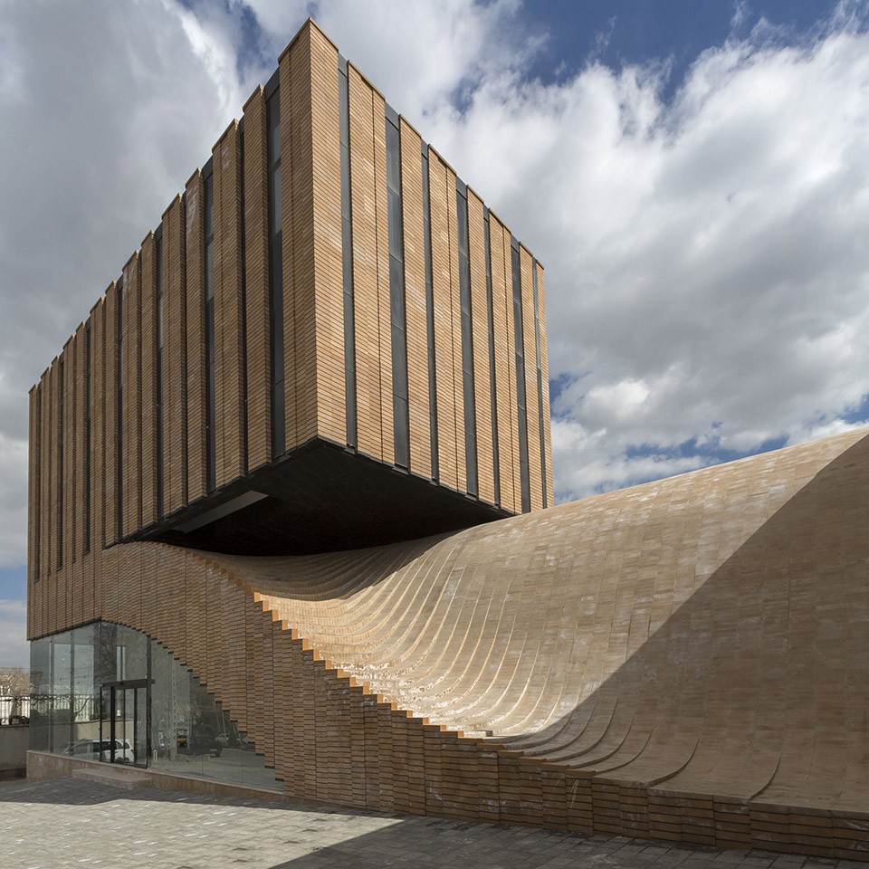 3-Termeh Office Commercial Building by Farshad Mehdizadeh Architects