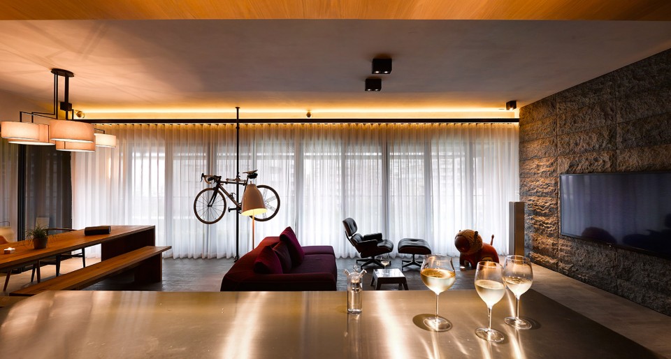 5-One to three by Creat Think Design Studio
