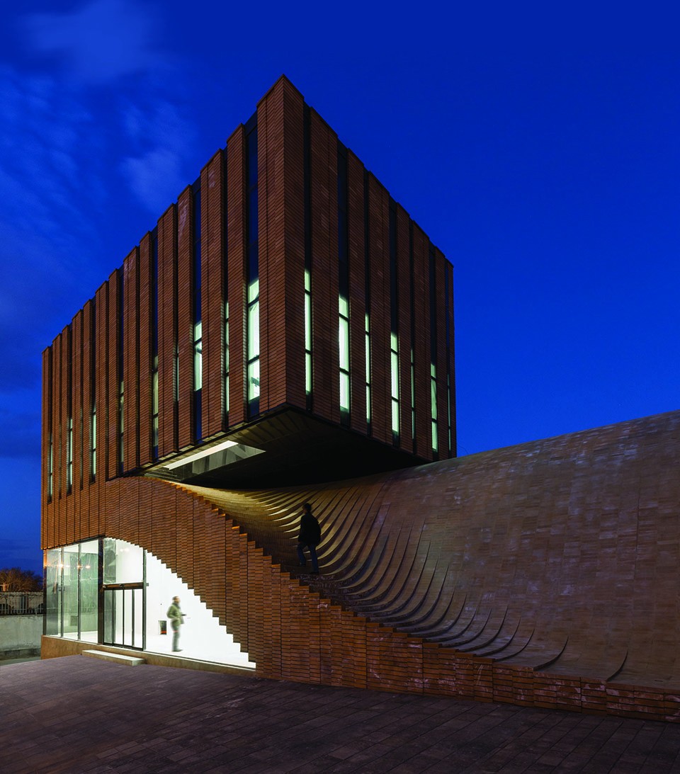 5-Termeh Office Commercial Building by Farshad Mehdizadeh Architects