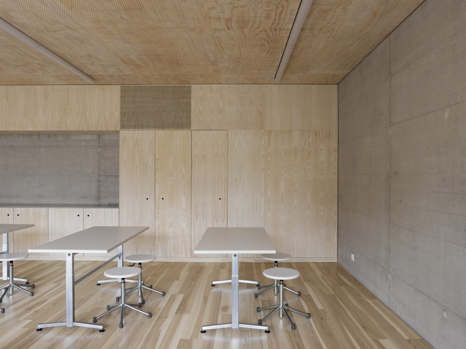 6-School Centre of The school Moréchon 2 by rk studio